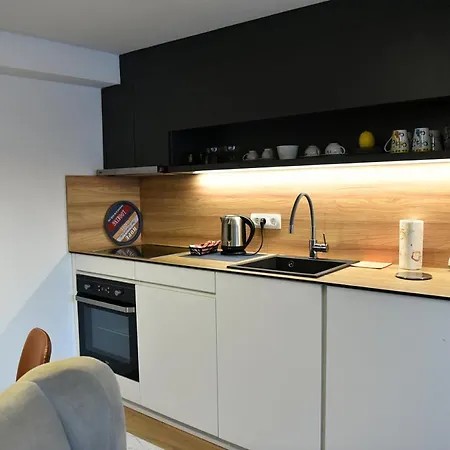 El Centro Apartment *