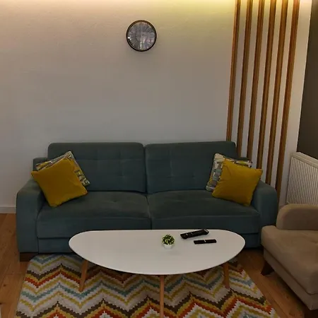 El Centro Apartment *